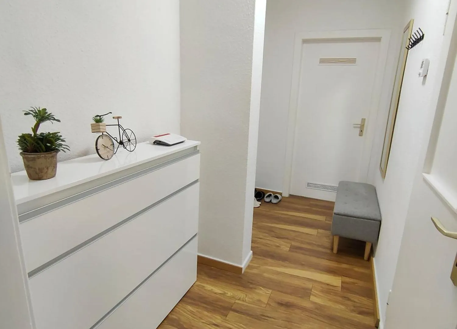 Large Central Apartment - Modern & Fully Equipped - Near Fair Cologne 0*,