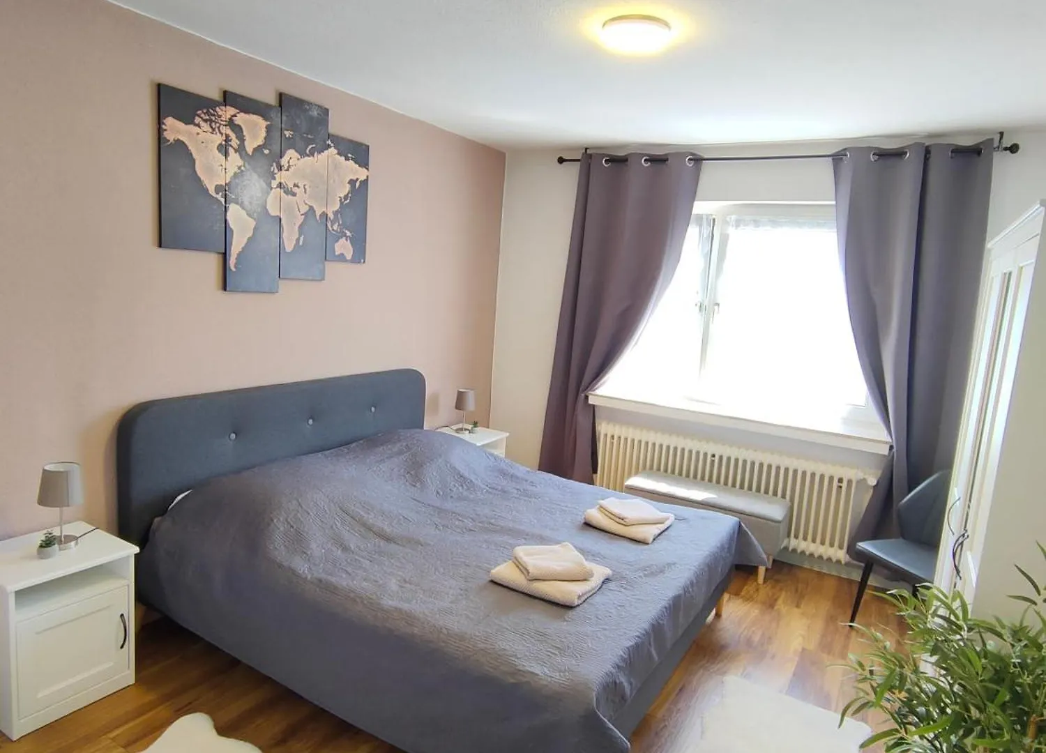 Large Central Apartment - Modern & Fully Equipped - Near Fair Cologne Germany